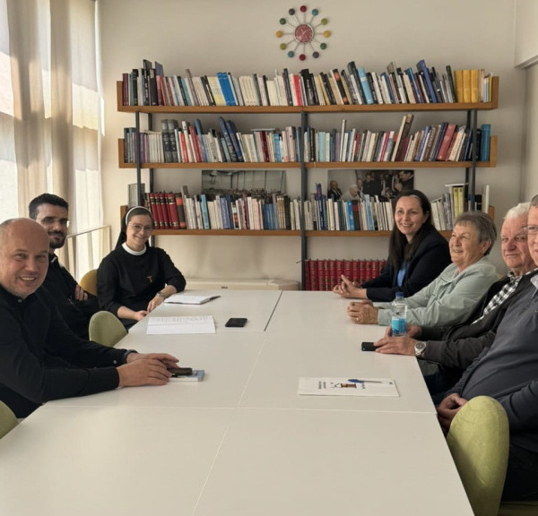 ORGANIZACIJSKI SASTANAK ZA DAN MLADIH U KOMUŠINI