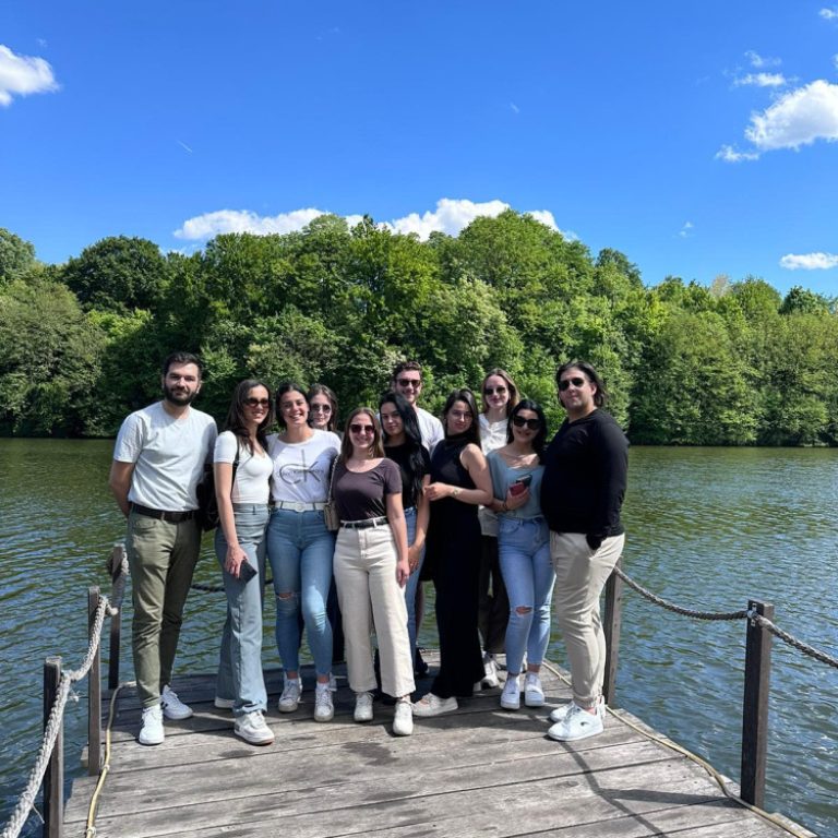 8a3a5c51-5e47-4e31-a744-a50ee86bd8bf