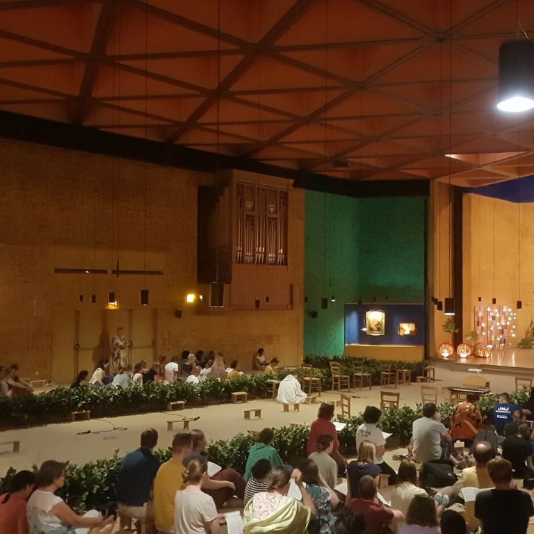 Taize 7